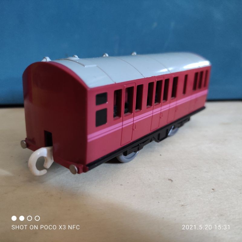 Takara Tomy Plarail Gerbong Penumpang Spencer Mainan Kereta
