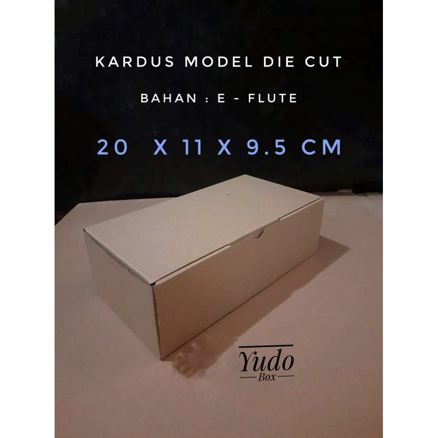 

Kardus karton uk. 20 x 11 x 9,5 cm...die cut box kotak Souvenir -dll