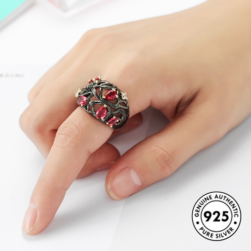 Cincin Silver S925 Bentuk Tetesan Air Aksen Ruby Warna Hitam