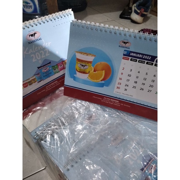 

kalender meja custom