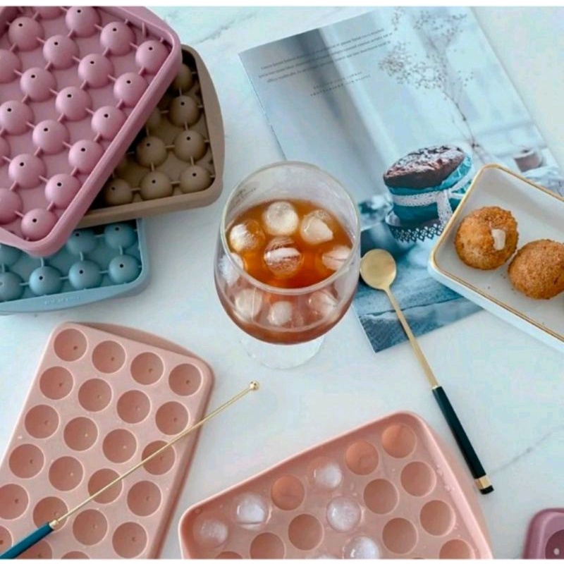 Ice Mold 18 cube  / Cetakan es batu 18 lubang hezagonal /Cetakan Es Batu Bulat  33 Round Ice Cube Tray