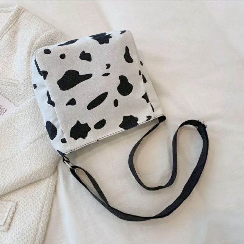 dem_sare / DS156 AMICOW Tas Selempang Wanita Tas Selempang Kanvas Mini Motif Cow Sling Bag Tas Selempang Mini