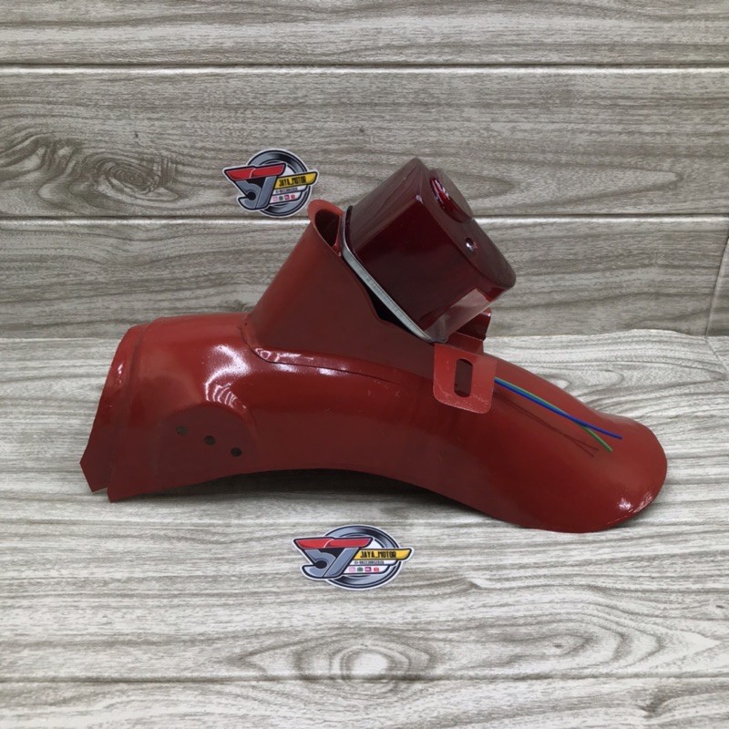 spakbor belakang Honda c70 set stoplamp Honda c70 slebor belakang c70 set stoplamp c70 spakbor c70