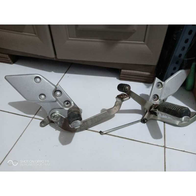 step vixion new footstep belakang vixion new