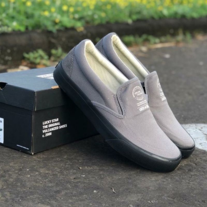 LUCKY STAR Slip-On Grey/Black Original