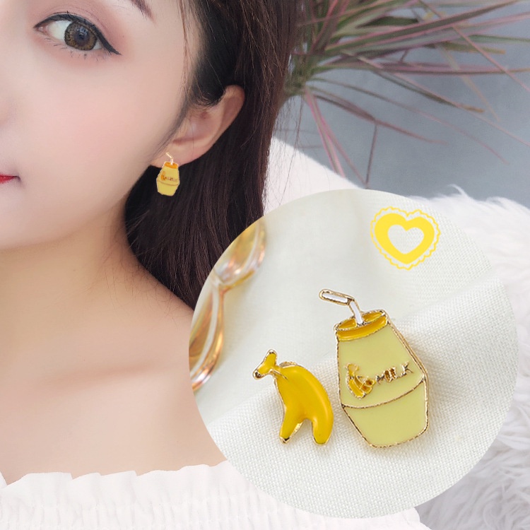 Anak Korea gaya lucu pisang susu asimetris menggemaskan gadis anting-anting cute gas anting-anting K