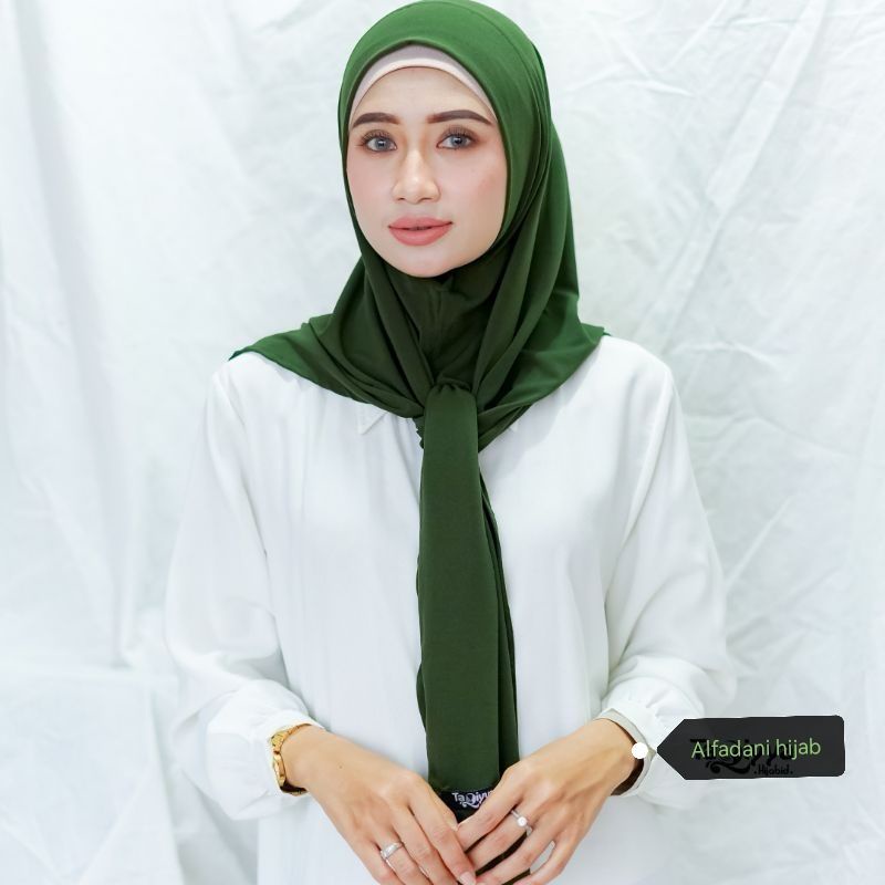 Hijab Segitiga Instan Jersey