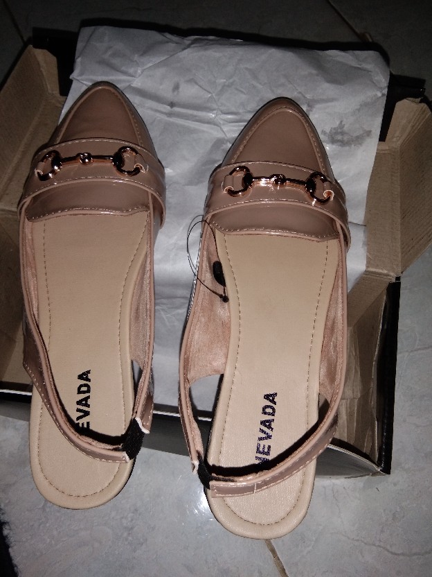 Sepatu Tali Belakang Nevada
