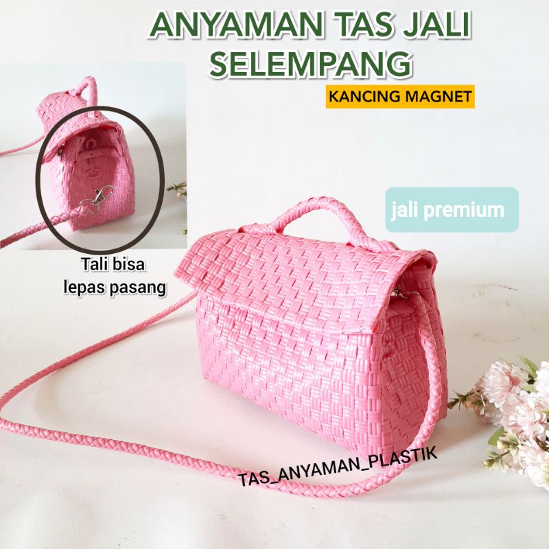 Tas Anyaman Wanita Selempang Tas Cantik Mini Souvenir READY