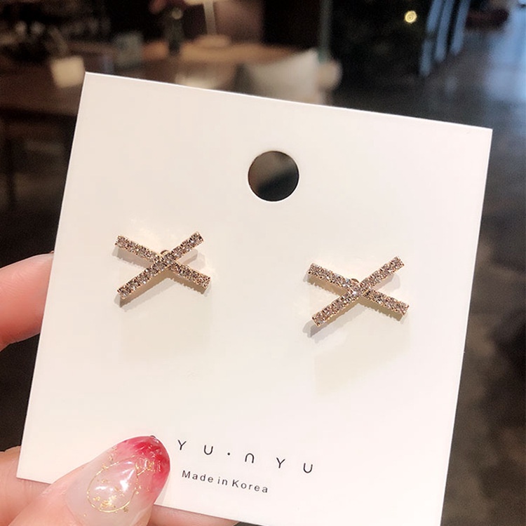 Korea baru gaya Perancis jarum perak cross stud anting-anting yang indah high-grade anting-anting Se