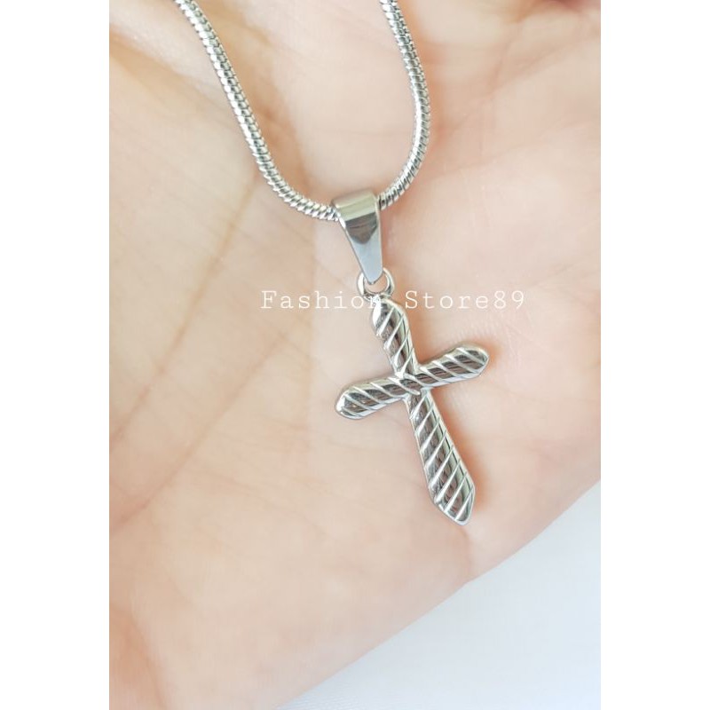 kalung fashion salib import titanium gold white Antikarat Selamanya CN01