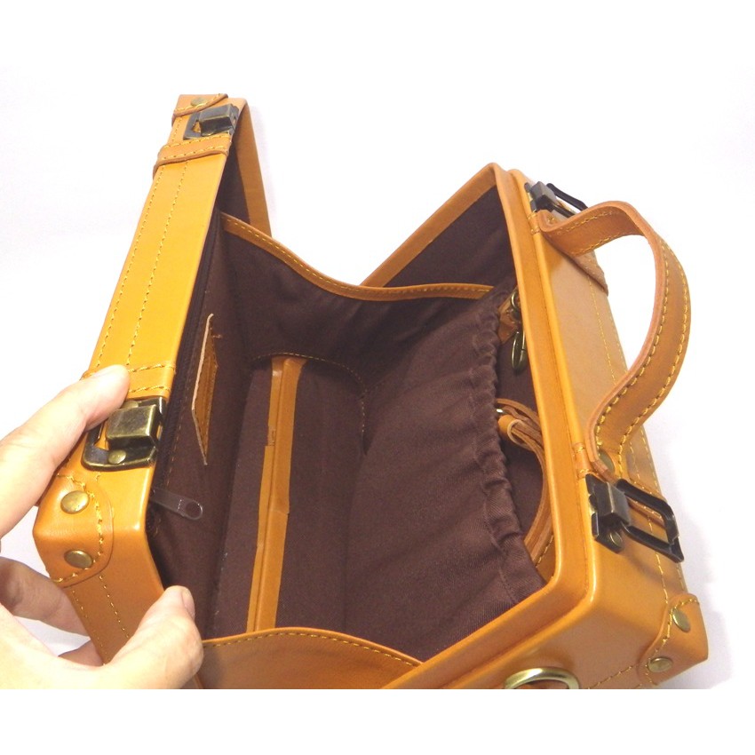 Kecapung Trafalgar Large Bag Camel -- KCP049CM / 25,5x8,5x19cm