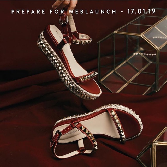 Valencia By Enrica thorny wedges