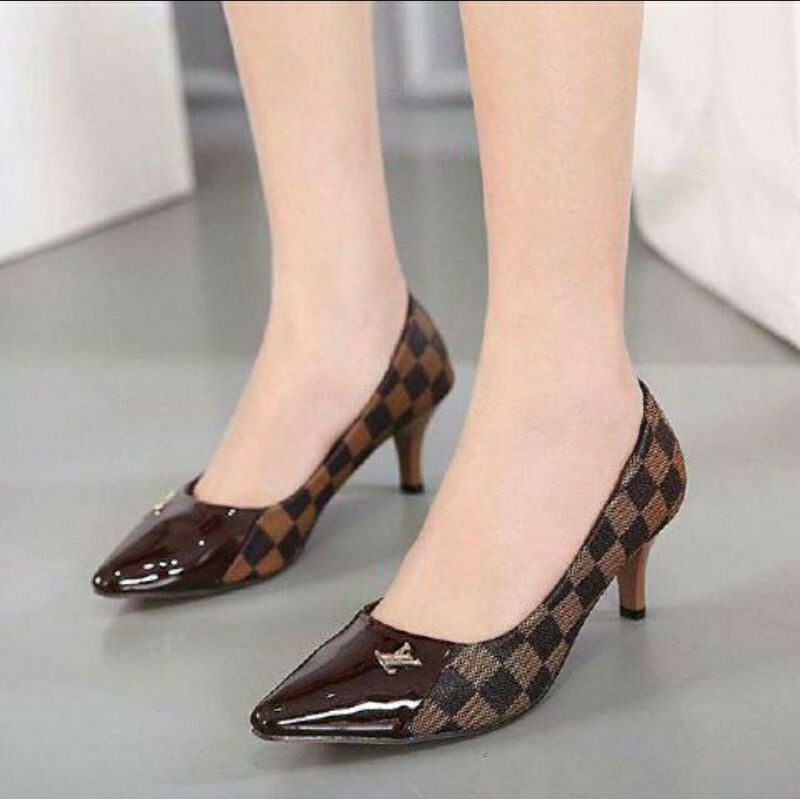 sepatu formal cewek sepatu kantor cewek hak lancip High heels sepatu high heels wanita high heels LV