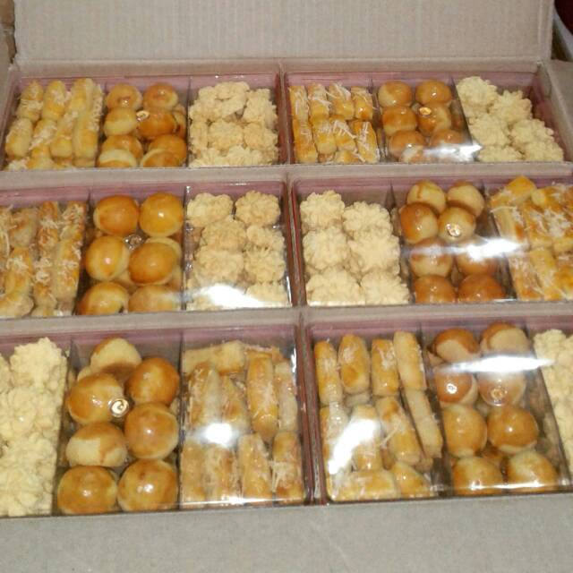 

Kue kering 3 rasa