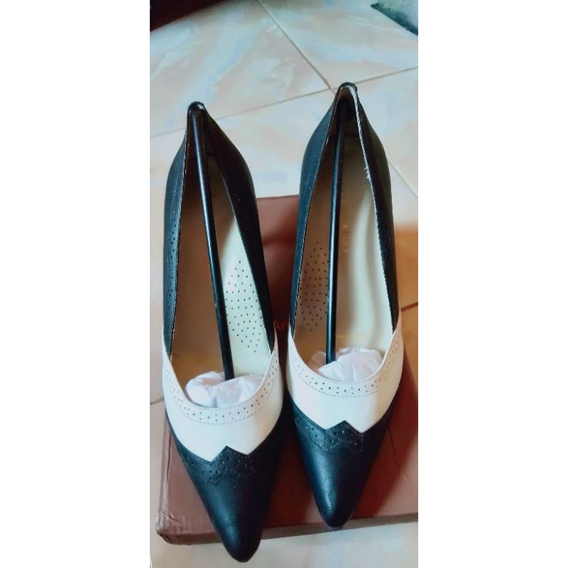 Sepatu Kerja Wanita Merk Andre Valentino Original
