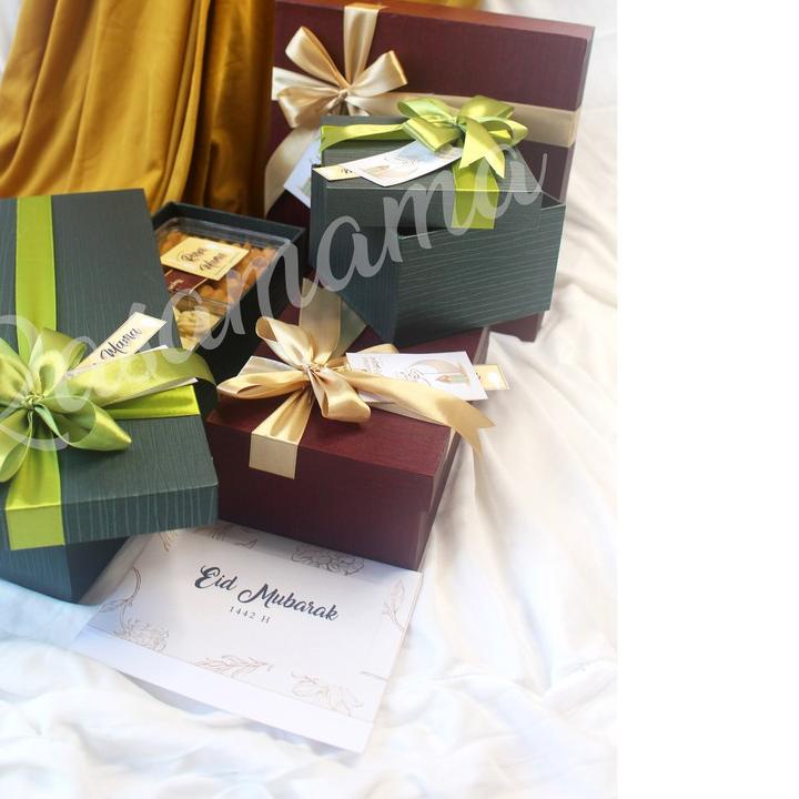 

✿ kotak box hampers parcel lebaran kue kering kecil besar gift hardbox ♥