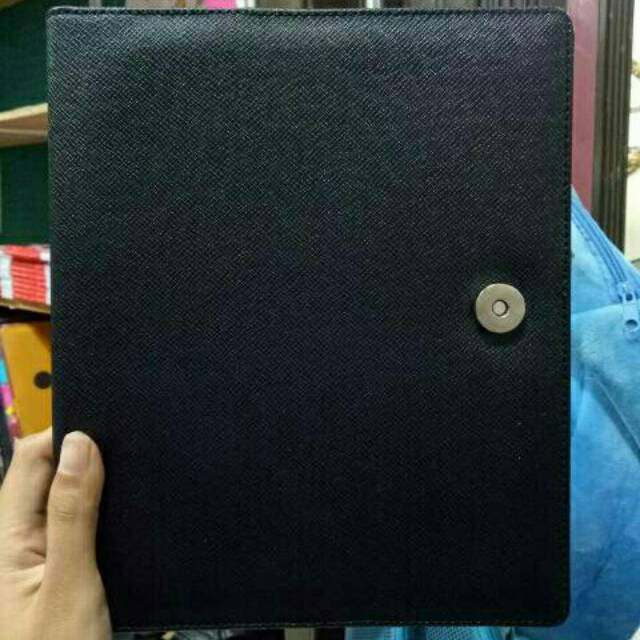 

Binder Ready Polos Taiga Exclusive