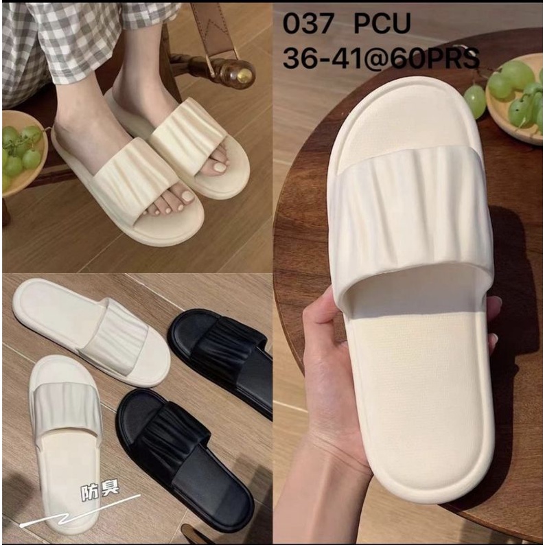 SANDAL IMPORT KOREA WANITA BALANCE 037 BAHAN KARET LENTUR EMPUK BLACK AND WHITE NETRAL