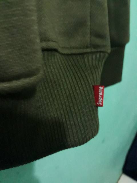 Sweater hodie supreme