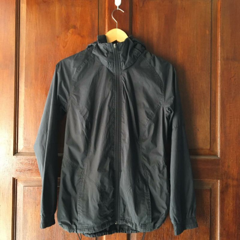 JAKET OUTDOR REEBOK (ORIGINAL SECOND)