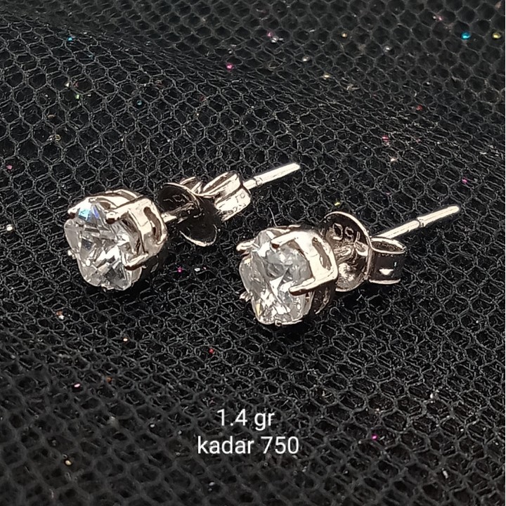 Anting Emas 17 K - 1.4 gr Kadar 750 - 2543