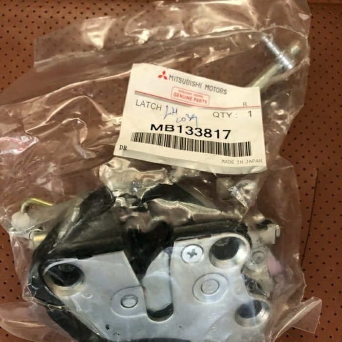 Door Lock Mitsubishi L300 Original 1pc