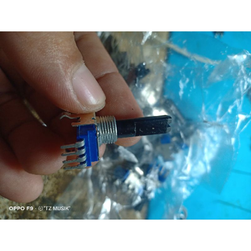 potensio pedal wah boss gt3 gt5 gt6 gt8 gt10 gt100 me25 me50 me70 me80 dan sejenisnya