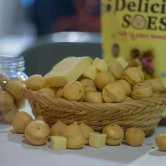 

Cemilan Delicio Soes
