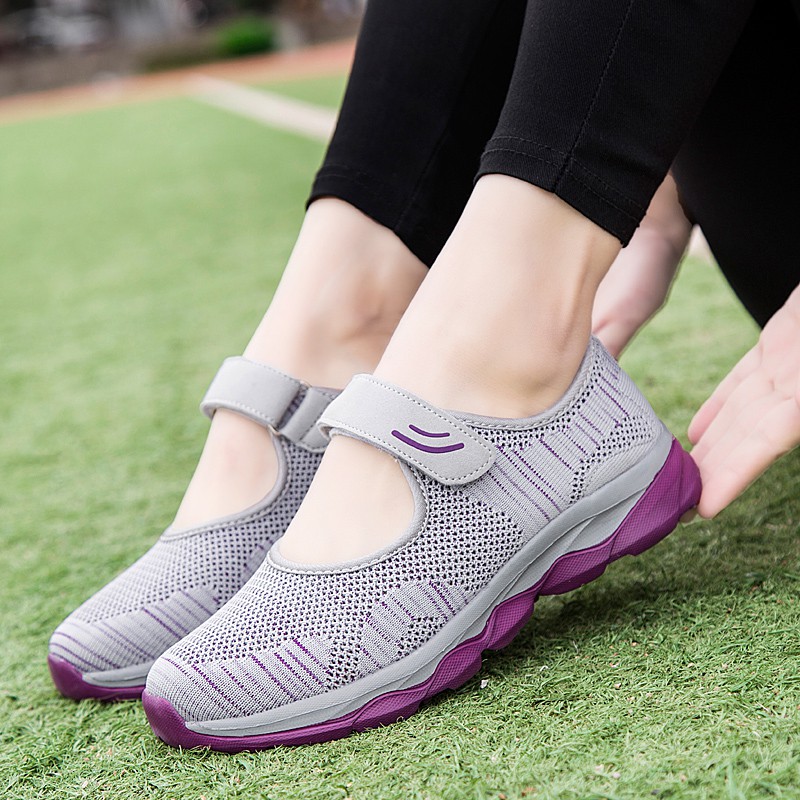 Sepatu Sneakers Flat Santai Wanita Model Sport kasual untuk Outdoor