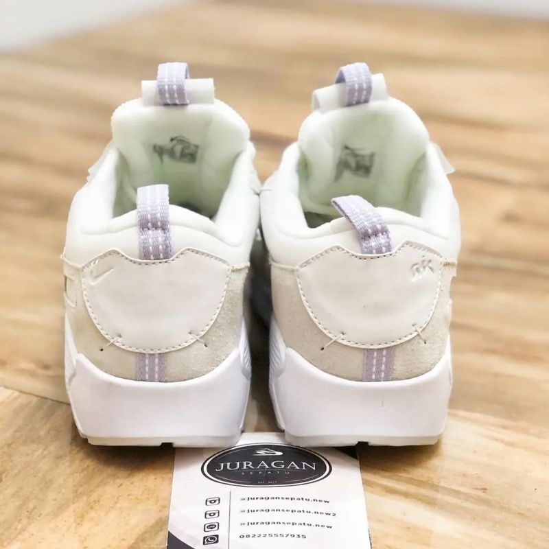 Nike Air Max 90 Futura &quot;Summit White/Light Bone&quot;