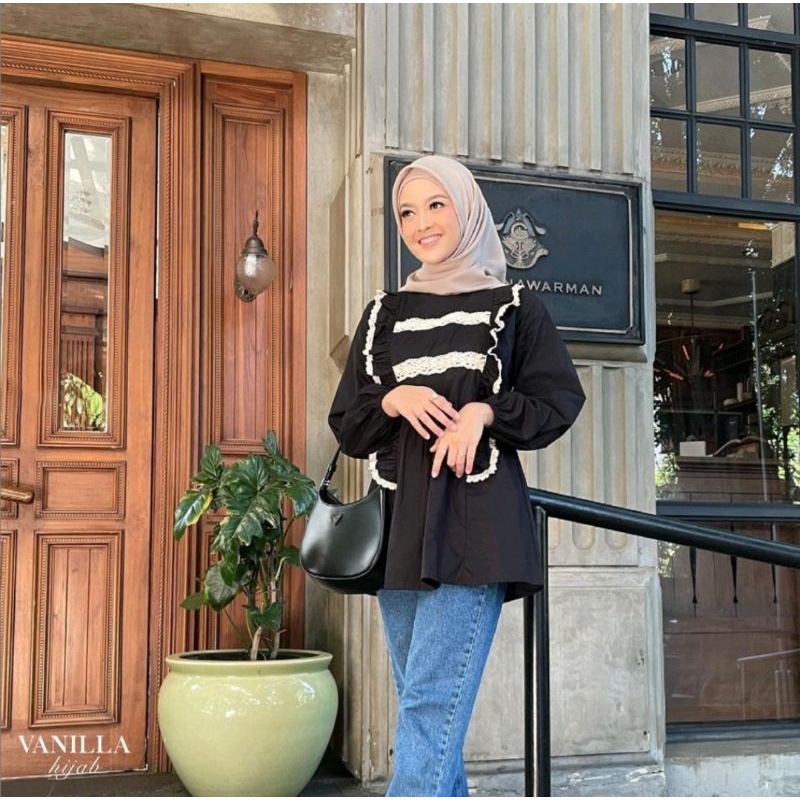 Alice Blouse by Vanilla Hijab