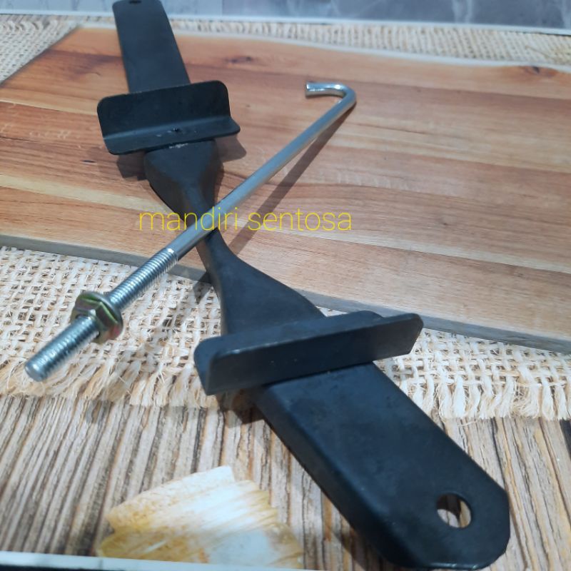 PEGANGAN AKI KIJANG INNOVA BENSIN