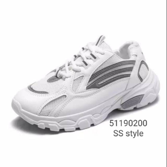 Sepatu sneaker import wanita korea