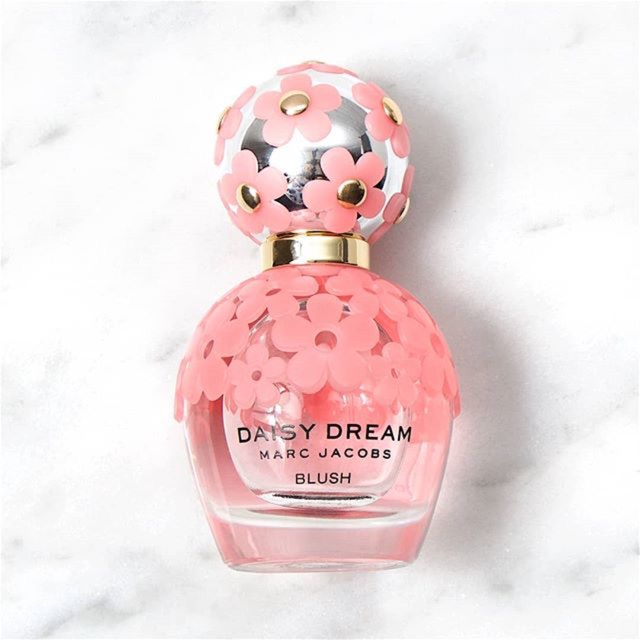MARC JACOBS DAISY DREAM BLUSH