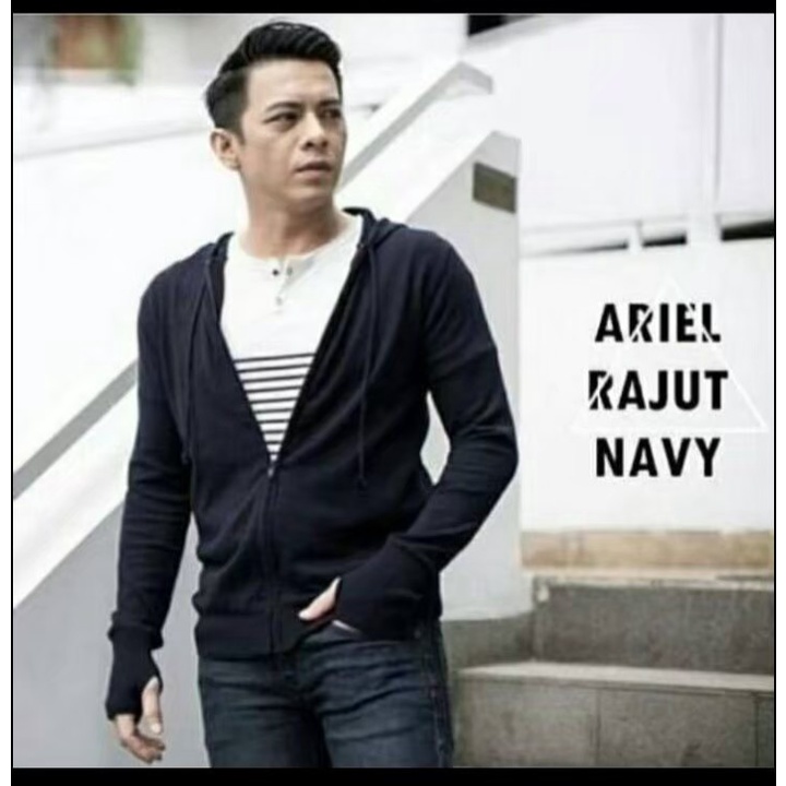 SWEATER RAJUT ARIEL NOAH GREENLIGHT HITAM - RAJUT GREENLIGHT - SWEATER RAJUT ARIEL - SWEATER GREENLIGHT - RAJUT PRIA - RAJUT ARIL - JAKET HOODIE ARIEL NOAH - JAKET ARIEL NOAH