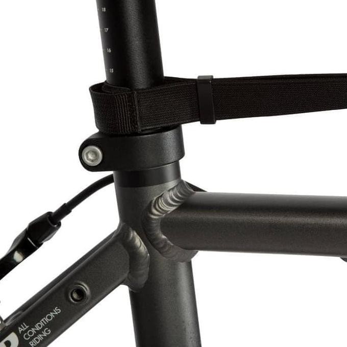 B TWIN HOME TRAINER SWEAT CATCHER AKSESORIS  SEPEDA  