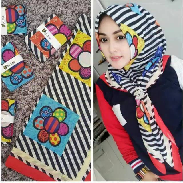 HIJAB SEGI EMPAT VOAL PREMIUM KAYLA BY FATWAN MOTIF BUNGA