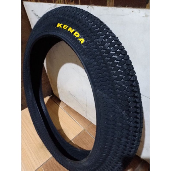 Ban Luar Sepeda BMX Ban Besar Ukuran 20 x 3.0 Merk Kenda