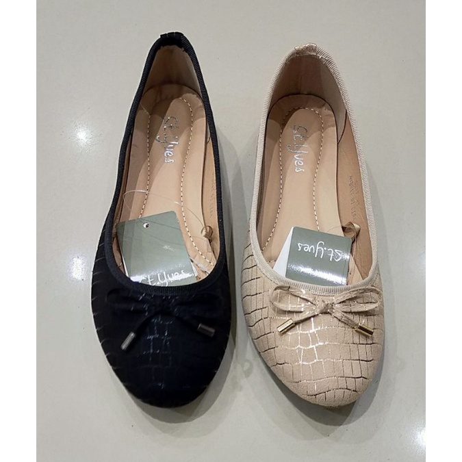 sepatu wanita St yves