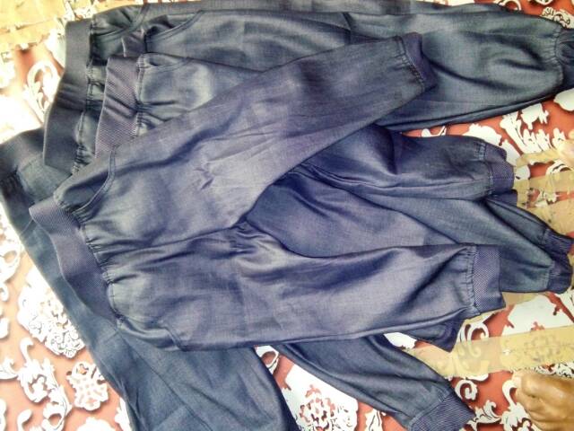 Celana jeans anak