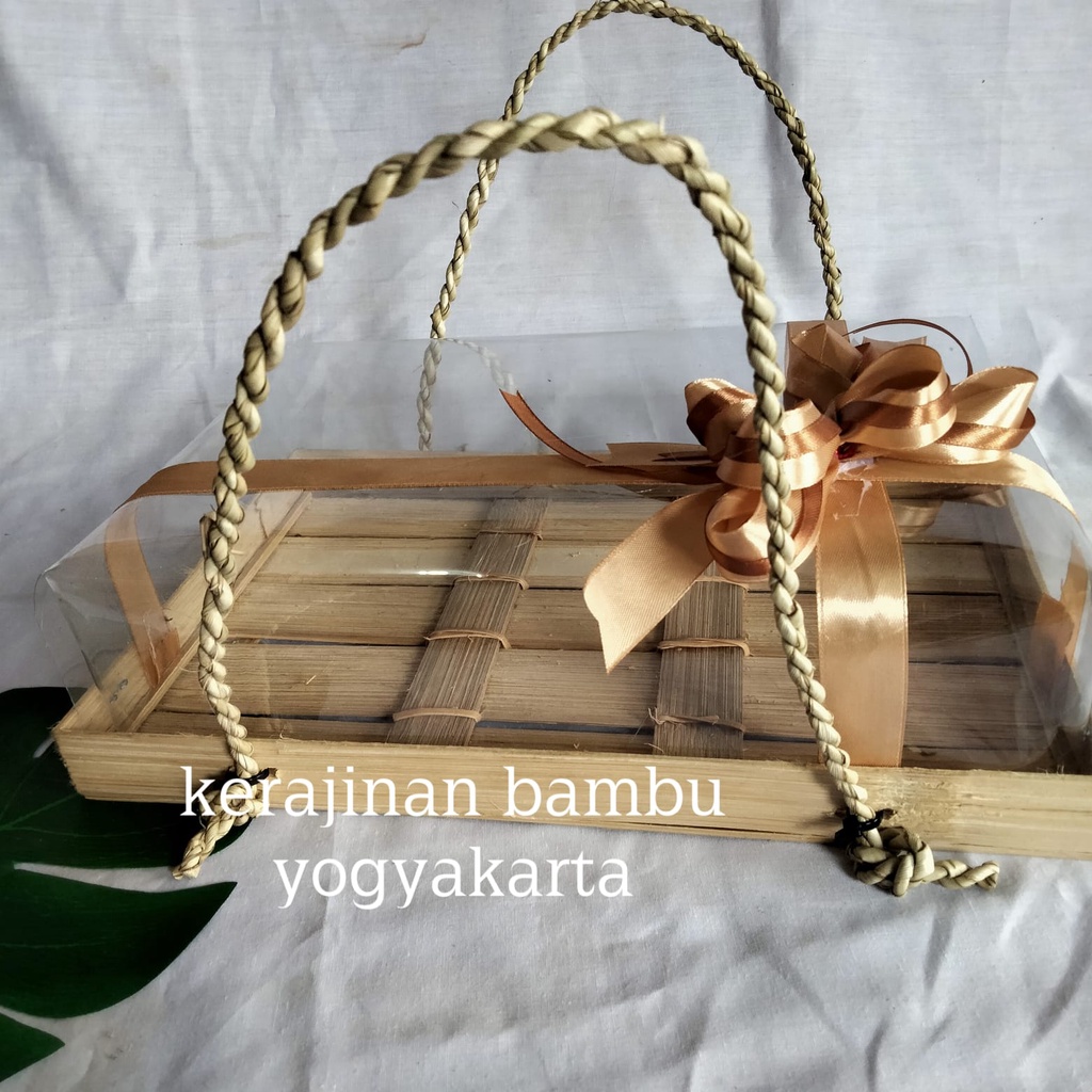 

Promo kotak seserahan lamaran Mika Tinggi 20x30 cm|Hampers|Hantaran Nikahan|Wadah Make Up|Tempat Kosmetik|Serahan|Kado | Anyaman bambu | Parcel | Wadah Makanan | Tempat Seserahan