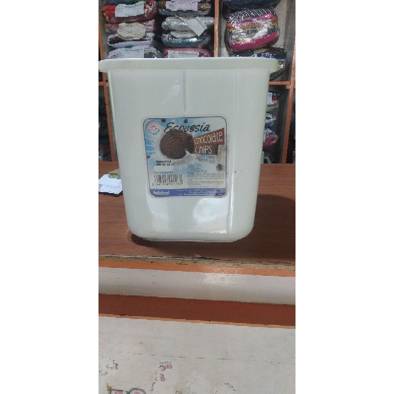 box bekas es krim ukuran 8 liter