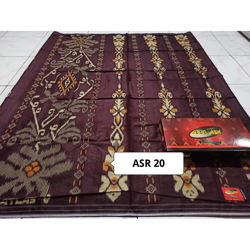 READY SARUNG ATLAS SPESIAL RAYON SILVER
BAHAN RAYON LEMES ADEM