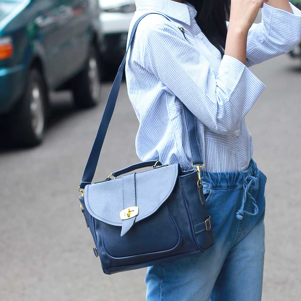 Tas Wanita Ungu LP 19