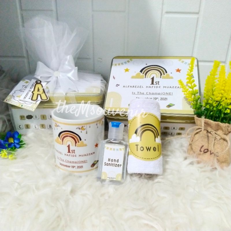 

Hampers box kotak kaleng + mug custom + handuk + hand sanitizer