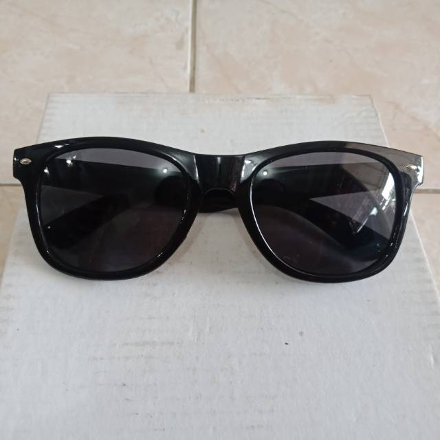 Kacamata kaca hitam trendy HJ819