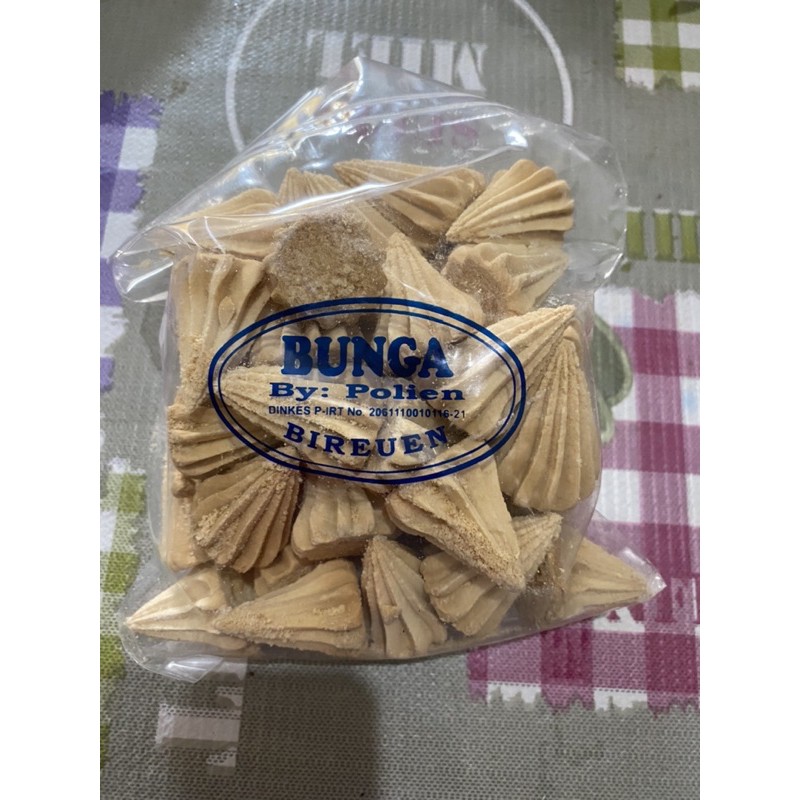 Kue bangkit khas bireun