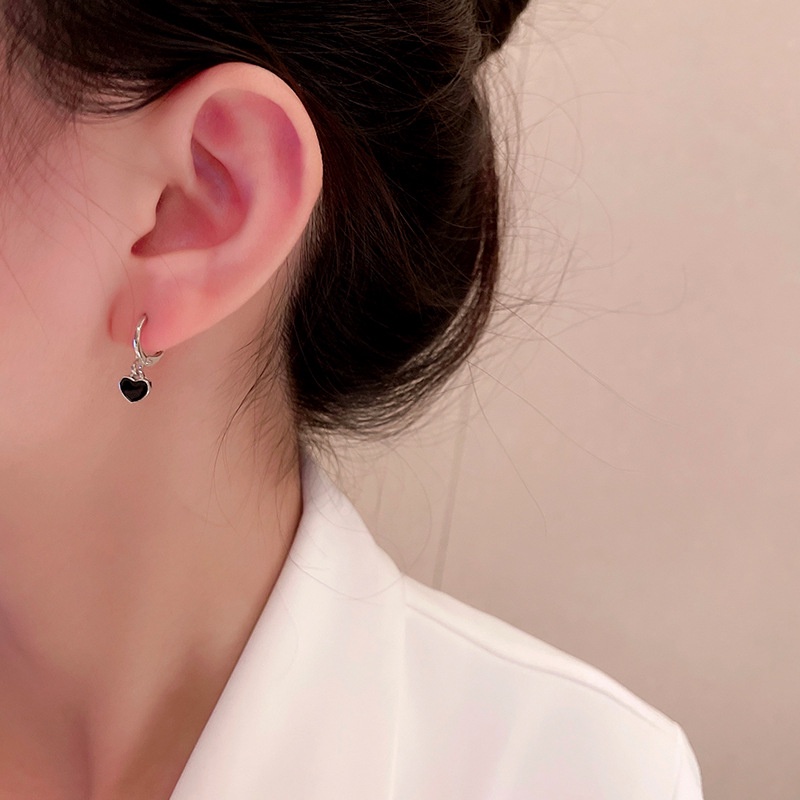 Set Anting Silver Needle Bentuk Hati Gaya Korea Untuk Wanita