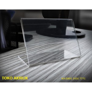 

Name desk /card holder acrylic ND01S